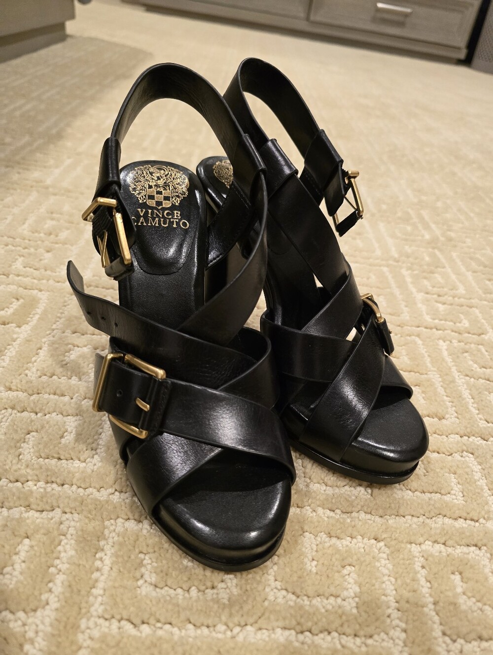 Vince Camuto Black Leather Strappy Platform Sandals, Size 7